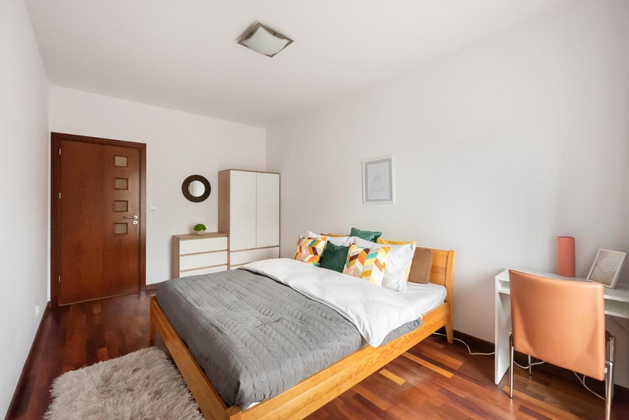 Wola Sunset Apartment Free Parking Warsaw Exterior photo